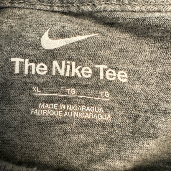 *** Pre-Loved*** Nike Men’s XL T-Shirt - Picture 3 of 3